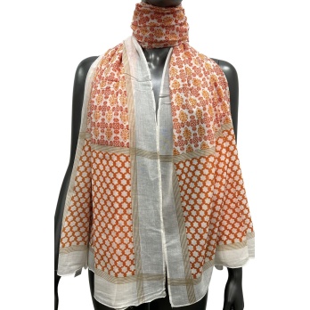 Foulard orangé motif fleurs