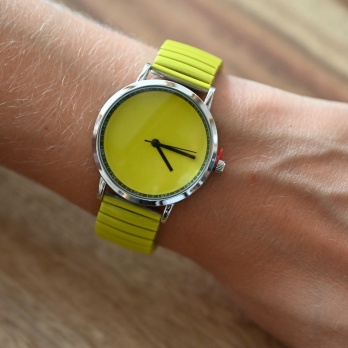 Montre Ernest jaune acidulé...